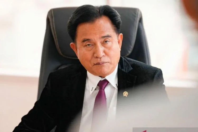 Sayembara Begal di Jabar Tuai Polemik, Menko Yusril: Harus Ditangkap Hidup-hidup 1 Menteri Koordinator Bidang Hukum, HAM, Imigrasi, dan Pemasyarakatan Yusril Ihza
Mahendra. ANTARA/LINGKAR NETWORK.