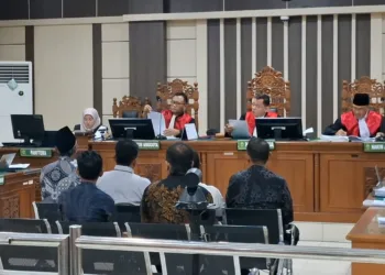 Suasana sidang kasus Sudewo. (Rizky – Lingkar.news)