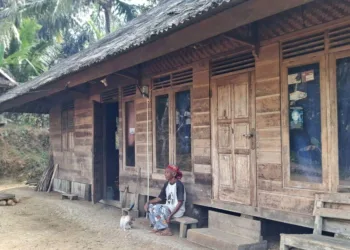 Unik! Warga Kampung Adat Kuta Ciamis Punya Tradisi Tidak Menembok Rumah, Ini Alasannya