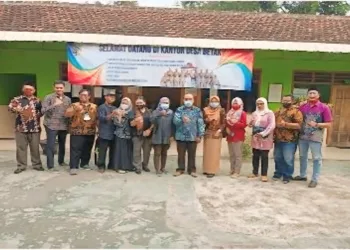 Sinergi Pemerintah Desa Betak dengan KP2MI dalam upaya perlindungan Pekerja Migran Indonesia. (red – Lingkar.news)