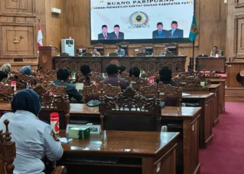 Suasana Rapat Paripurna DPRD Pati. Fraksi PKB DPRD Pati menyoroti hasil WDP dari BPK. (Red – Lingkar.news)