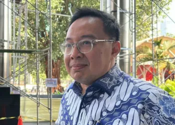 KPK memeriksa Anggota BPK RI Bobby Adhityo Rizaldi sebagai saksi dalam penyidikan kasus dugaan suap pengondisian hasil audit BPK terhadap Pemkab Muara Enim.