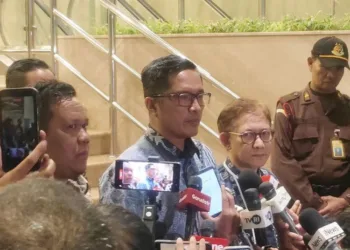 Mantan Jubir KPK Febri Diansyah resmi menjadi kuasa hukum eks Jampidsus Febrie Adriansyah, menggantikan Hotman Paris yang mundur.