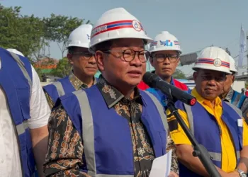 Gubernur DKI Jakarta Pramono Anung mengklarifikasi bahwa fasilitas Gembok Cinta akan dibangun di Jembatan Rasuna Said depan Gedung KPK, bukan di JPO.