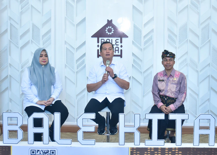 Gubernur Iqbal Resmikan Bale Kita, Rumah Produk Autentik UMKM NTB yang Siap Bidik Pasar Global 1 Gubernur NTB Lalu Muhamad Iqbal meresmikan Bale Kita sebagai rumah produk autentik UMKM yang diproyeksikan memperluas akses pasar hingga tingkat global.