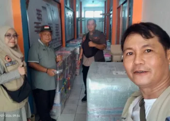 BNPB Pusat Salurkan Bantuan Logistik bagi Korban Gempa Magnitudo 5,4 di Kabupaten Buol 14 Bantuan BNPB Pusat tiba di kantor BPBD Kab. Buol