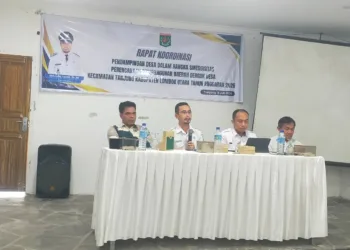 Ketua DPRD KLU dan camat Tanjung dalam acara Rakor Kecamatan Tanjung