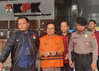 KPK mengungkap eks Sekjen MPR RI Ma'ruf Cahyono diduga menerima gratifikasi Rp37,8 miliar dari vendor proyek dengan modus kode "uang assalamualaikum".