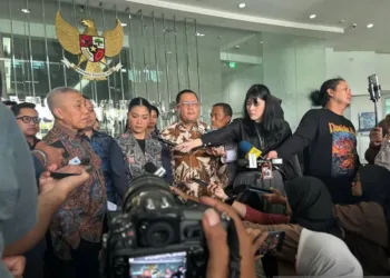 Mantan Mendikbudristek Nadiem Makarim melaporkan 4 hakim PN Tipikor Jakpus ke Komisi Yudisial atas dugaan manipulasi fakta sidang kasus korupsi Chromebook.