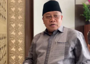 Mantan Penjabat Gubernur NTB Lalu Gita Ariadi menjelaskan kronologi pengalihan anggaran Rp24 miliar dari MXGP ke LSMC 2023 saat diperiksa Kejati NTB sebagai saksi.