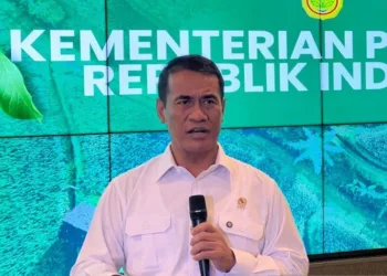 Mentan Andi Amran Sulaiman mengungkap 12 merek beras fortifikasi tidak memenuhi SNI, potensi kerugian konsumen Rp71,9 triliun per tahun.