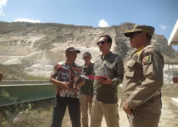 Satgas ITR Jember gelar sidak di tambang batu kapur Gunung Sadeng, ditemukan 10 perusahaan tunggak pajak MBLB hingga Rp1,6 miliar.