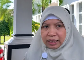 Wabup Lombok Barat Nurul Adha prihatin atas OTT KPK yang menjerat Bupati Lalu Ahmad Zaini, ajak masyarakat mendoakan yang terbaik.