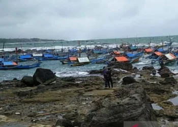 Cuaca Ekstrem di Cianjur, Nelayan Diimbau Tak Melaut Sementara