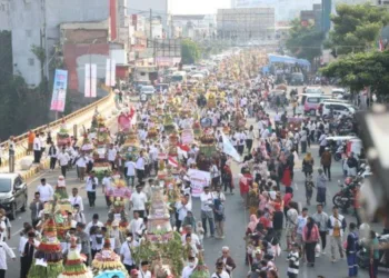 Peringati Maulid Nabi, Jember Pecahkan Rekor MURI Lewat Kirab 867 Ancak