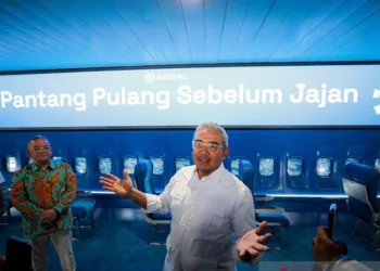 Sambut Wisatawan, Bandara Husein Sastranegara Tampilkan Branding Khas Bandung