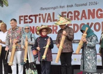 Festival Egrang Jember Kembali Digelar, Menteri PPPA Turut Hadir