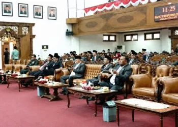 Angggota DPRD Pati mendengarkan pidato kenegaraan HUT ke-81 RI, Jumat (14/8/2026). (Lingkar.news Network)