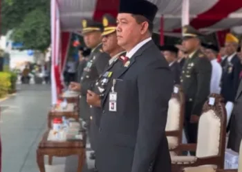 Ketua DPRD Pati Ali Badrudin mengikuti upacara HUT ke-81 RI di Alun-Alun Simpang Lima Pati, Senin (17/8/2026). (Lingkar.news Network)