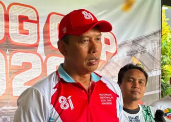 Bulog kerahkan sepeda motor untuk menyalurkan bantuan pangan ke wilayah terdampak gempa NTT yang sulit dijangkau kendaraan roda empat.