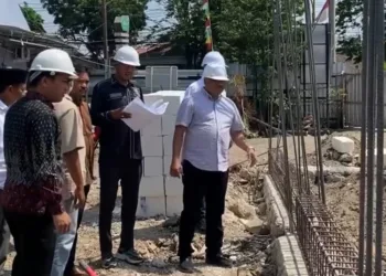 DPRD Gresik menyoroti proyek Puskesmas Kepatihan senilai Rp5,9 miliar, pembesian fondasi perlu dibenahi.