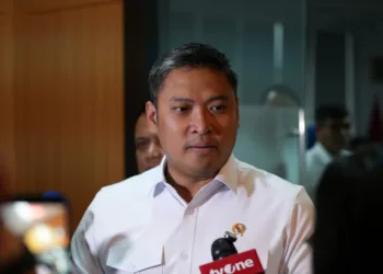 Kepala BGN Sudaryono menetapkan status keracunan program MBG sebagai kejadian fatal dan copot 137 Kepala SPPG.
