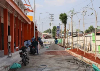 Proyek pembangunan Pasar Ngawen molor dari target, kontraktor dikenai denda keterlambatan sekitar Rp28 juta per hari.