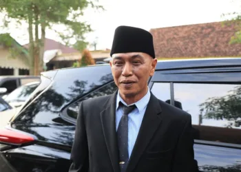 Pj Sekda Jember Achmad Imam Fauzi menanggapi polemik ASN yang disebut 13 kali bolos kerja namun naik jabatan menjadi Kabag Umum.