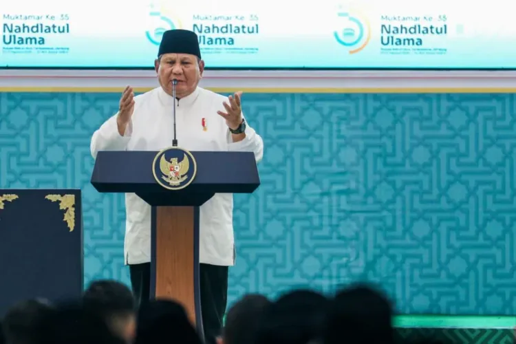 Prabowo Targetkan 700 BUMN Ditutup hingga Akhir 2026, Klaim Hemat Rp100 Triliun 1 Presiden Prabowo Subianto menargetkan penutupan 700 BUMN tak berkinerja baik hingga akhir 2026, klaim akan hemat anggaran Rp100 triliun.