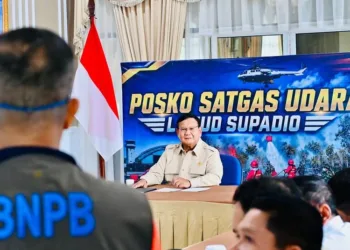 Prabowo memimpin rapat penanganan karhutla di Kalbar, BNPB mencatat 3.704 hotspot terdeteksi dalam pemantauan satelit selama 24 jam.