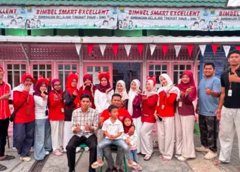 Foto Bersama Setelah Mengadakan Lomba