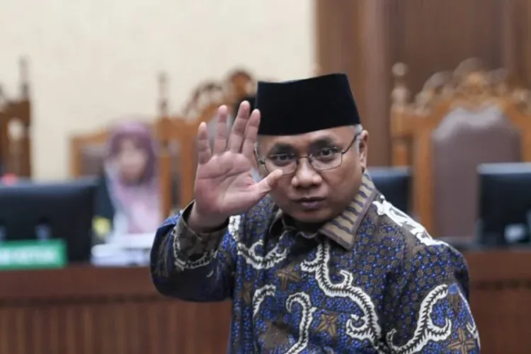 Hakim Pengadilan Tipikor Jakpus menolak eksepsi Yaqut Cholil Qoumas, sidang perkara korupsi kuota haji berlanjut ke tahap pembuktian.