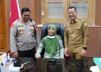 Sam’ani Terima Dialog Sekaligus Persilakan Demonstran MBG Duduki Kursi Bupati Kudus