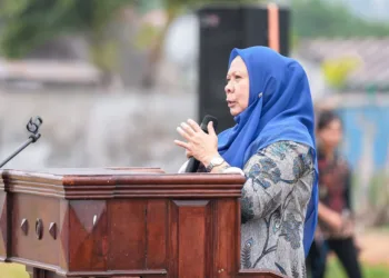 Wagub Sulteng Reny A Lamadjido dalam sebuah kesempatan. Pemprov Sulteng menguatkan gerakan literasi untuk mencegah perundungan, penyalahgunaan narkoba, kekerasan, dan berbagai perilaku berisiko yang mengancam anak serta generasi muda. (Lingkar.news Network)