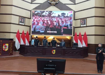 Suasana Rapat Paripurna I dengan agenda Penyampaian Nota Pengantar Raperda Perubahan APBD Tahun Anggaran 2026, Selasa (1/9/2026) yang juga dihadiri Bupati Jember Muhammad Fawait. (Lingkar.news Network).