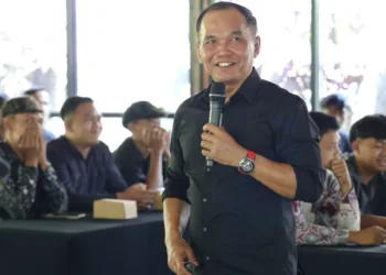 Ketua DPRD Jateng Sumanto. Ia menginstruksikan Komisi E mengusut tuntas faktor di balik badai PHK di Jateng.