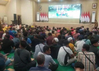 Bupati Jember Muhammad Fawait temui ratusan pedagang Pasar Tanjung dan mahasiswa di pendapa, sepakat gelar uji coba lalu lintas hingga bentuk satgas.