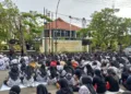 Guru PPPK Paruh Waktu Jadi Penuh Waktu Mulai Januari 2027, Tak Perlu Tes 3 Kemendikdasmen menegaskan guru PPPK paruh waktu beralih status menjadi penuh waktu mulai Januari 2027 tanpa tes atau seleksi ulang.