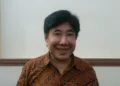 Guruh Soekarnoputra Meninggal di Usia 73 Tahun, Dimakamkan di Samping Fatmawati 2 Guruh Soekarnoputra, putra bungsu Presiden Soekarno dan seniman Indonesia, meninggal dunia pada usia 73 tahun dan akan dimakamkan di samping makam Fatmawati.