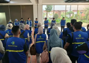 Kemenkes mengirim 160 tenaga kesehatan ke NTT untuk memperkuat layanan medis dan psikososial bagi warga terdampak gempa.