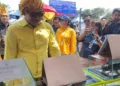 Kepala Barantin Abdul Kadir Karding meninjau stan klinik ekspor dalam rangkaian kegiatan HUT ke-48 Kota Palu, di Palu, Sulawesi Tengah, Minggu (27/9/2026). (Antara/Lingkar.news)