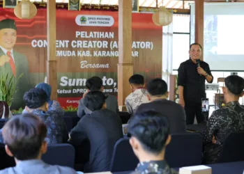 Ketua DPRD Jateng Sumanto ajak anak muda ubah ponsel jadi sumber penghasilan lewat pelatihan content creator dan afiliator media sosial.