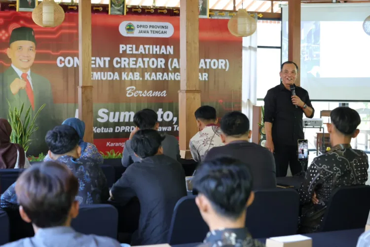 Ketua DPRD Jateng Sumanto ajak anak muda ubah ponsel jadi sumber penghasilan lewat pelatihan content creator dan afiliator media sosial.