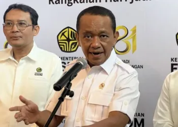 Menteri ESDM Bahlil Lahadalia siap menindaklanjuti arahan Prabowo untuk mengolah batu bara menjadi bensin demi memperkuat ketahanan energi.