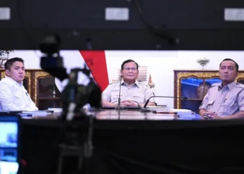 Prabowo meminta sanksi pelaku karhutla diperberat dan mendalami opsi penggolongan pembakaran hutan sebagai “terorisme ekologi”.