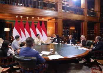 Presiden Prabowo menyebut masalah SDM dan ketidaksinkronan birokrasi menjadi alasan pembentukan URI.