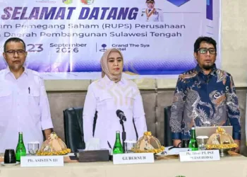 Sekda Sulteng Novalina memimpin RUPS Tahunan Tahun Buku 2025 dan RUPS Luar Biasa Tahun 2026 Perseroda Pembangunan Sulawesi Tengah, Rabu (23/9/2026). (Lingkar.news Network)