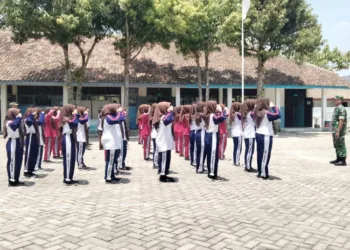 SMP Negeri 4 Satu Atap Sale bersama Koramil 11/Sale menggelar Latihan Dasar Kepemimpinan (LDK) untuk menumbuhkan disiplin dan karakter siswa.