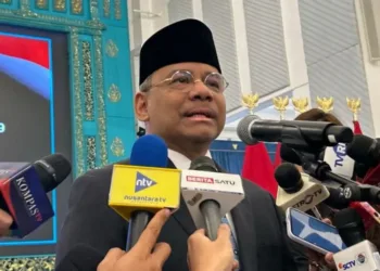 Presiden Prabowo Subianto melantik Suahasil Nazara sebagai Menkeu menggantikan Purbaya Yudhi Sadewa pada 14 September 2026.
