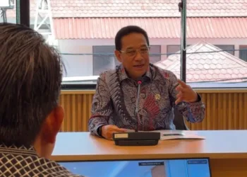 Wamenkes Benyamin Paulus Octavianus mengenalkan Home Care Jember ke sejumlah daerah.